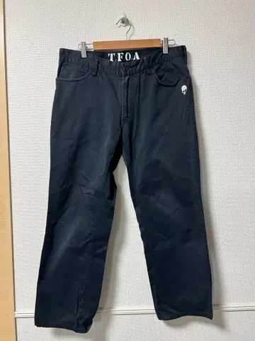 크로우즈 crows 무장전선 T.F.O.A. 워크 팬츠 치노 팬츠 자수