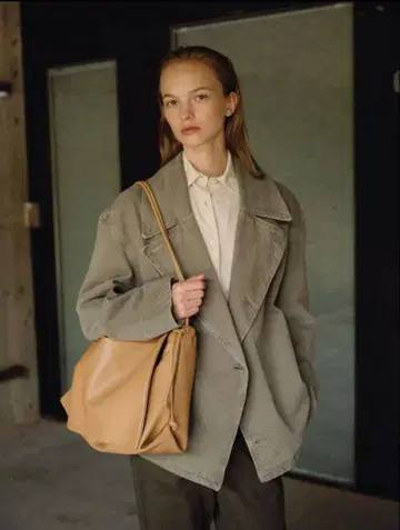 ROH SEOUL LARGE KNOT SHOULDER BAG