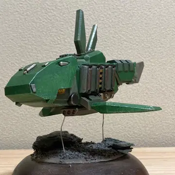 그린 컬러 고대 생물형 로봇 무속성