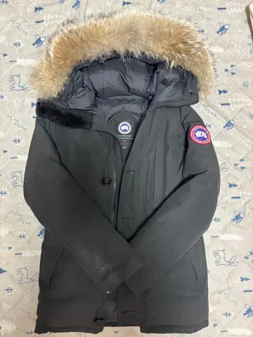 Canada Goose Arctic Program 블랙 다운 자켓
