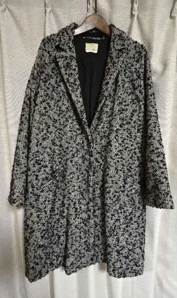 forte_forte IL TWEED 롱 코트 블랙 화이트 트위드