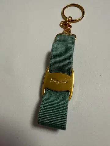 살바토레 페라가모 키링 바라 리본 캔버스x골드 금장 장식