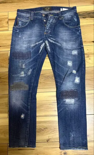 아르마니 진스 데미지 데님