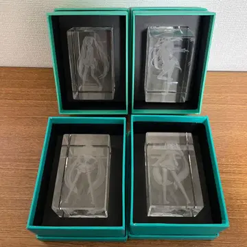 하츠네 미쿠 CRYSTAL 3D OBJECT 3D 크리스탈 4종 세트