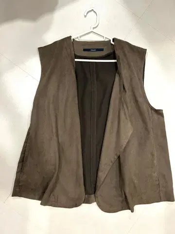 프레임워크 페이크 스웨이드 드레이프 베스트