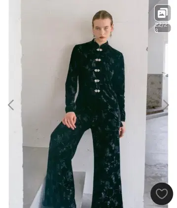 [ Sahara ] Velour Emboss Flower Pants