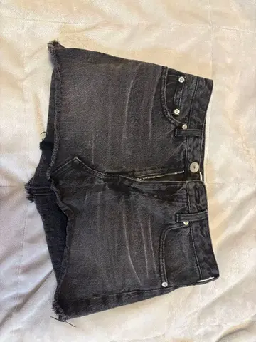 GYDA 블랙 숏팬츠 M 사이즈