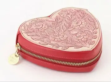 즉시 완판 상품 그레이스 콘티넨탈 카빙 하트 파우치