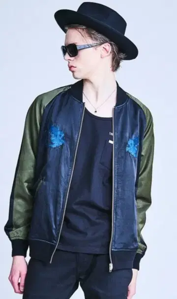 THE CRIMIE 리버서블 스카잔