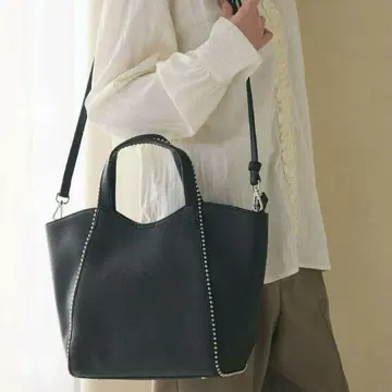 [새상품급] BEAUTY&YOUTH 볼 체인 토트백 2way 블랙