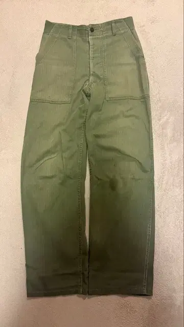 1950년대 US ARMY 헤링본 트윌 ( HBT ) 베이커 팬츠.