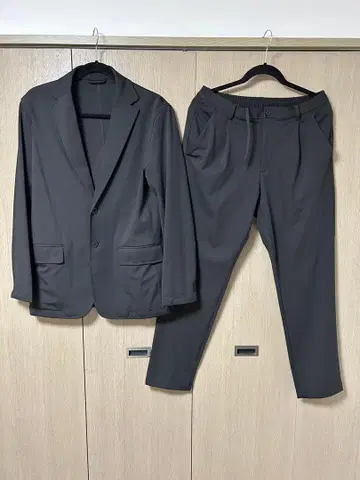 아오야마 양복 제로 프레셔 수트 셋업 블랙 M 상당