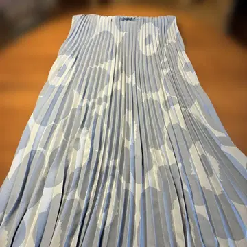 마리메꼬 플리츠 스커트 사이즈 S 라이트 블루
