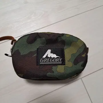 그레고리 파우치 구형 로고 카모플라주