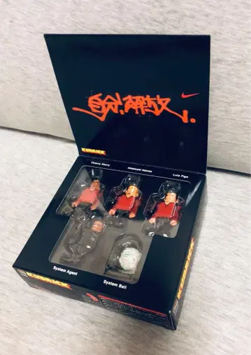 Nike x Kubrick 피규어 세트