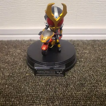 가면라이더 아기토 피규어