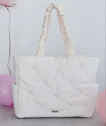 Maison de FLEUR 리본 자수 퍼 토트백 핑크