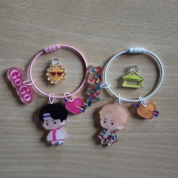 BTS 진 아크릴 키링