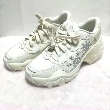 PUMA 푸마 파르사 웨지 23.5cm 통굽 스니커즈 아이보리