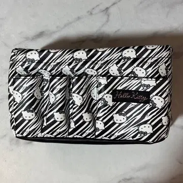 헬로키티 칸막이 포함 보관 케이스 제브라