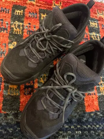 호카 카하 3 블랙 스니커즈