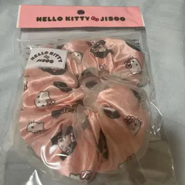 헬로키티 x BLACKPINK 지수 스크런치키티 JISSO 새상품