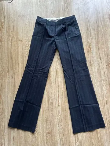 theory 블랙 플레어 슬랙스 2