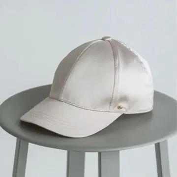 pois 포와 / 새틴 캡