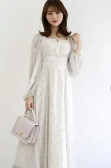 MERCURYDUO 머큐리 듀오 크로스 스트랩 플라워 원피스