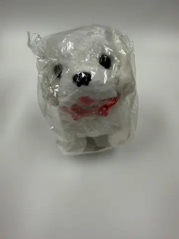 화이트 봉제 인형 빨간색 리본