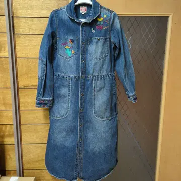 TITICACA 자수 데님 롱 자켓