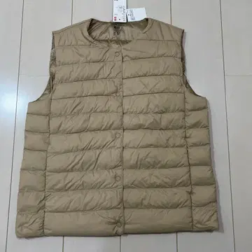 유니클로 퍼프 테크 컴팩트 베스트 여성용 XL 베이지