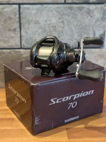 SHIMANO Scorpion 70 베이트 릴