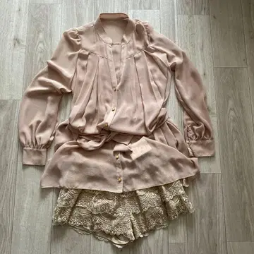 쉬폰 블라우스 레이스 숏팬츠