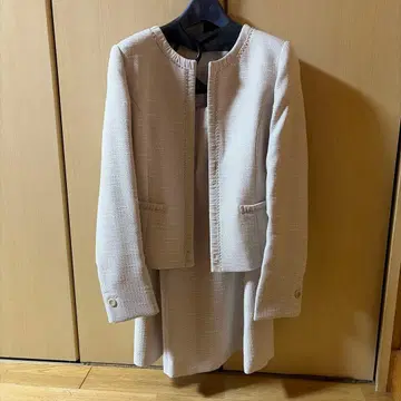 온워드 카시야마 트위드 셋업 베이지 계열