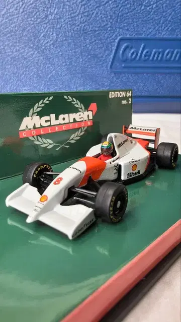 맥라렌 MP4/4 1/64 스케일 세나 모델