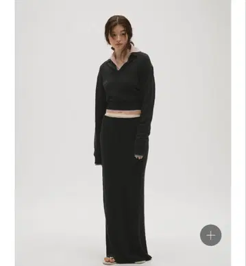 미니부클 니트 스커트 & 레이어드 폴로 니트