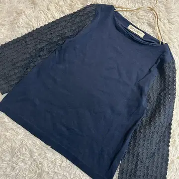 UNITED ARROWS 소매 레이스 절개 풀오버 네이비 일본제