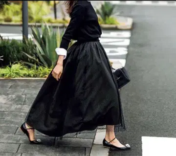 쓰리스퀘어 VERY 콜라보 리버서블 샤샤 스커트