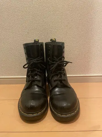 닥터마틴 8홀 39