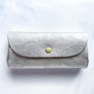 [ 새상품급 ] kissora 키소라 메탈릭 루체 장지갑 한정판 실버