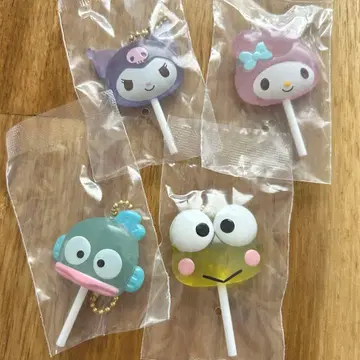 산리오 캐릭터즈 컬러풀 캔디 참 4개 세트