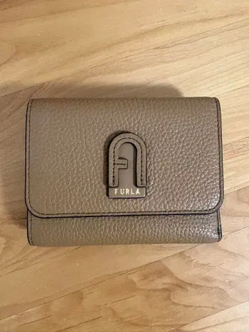 FURLA 3단 폴더형 지갑 베이지