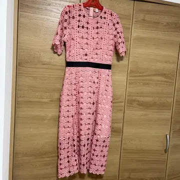 핑크 반팔 레이스 경사 드레스