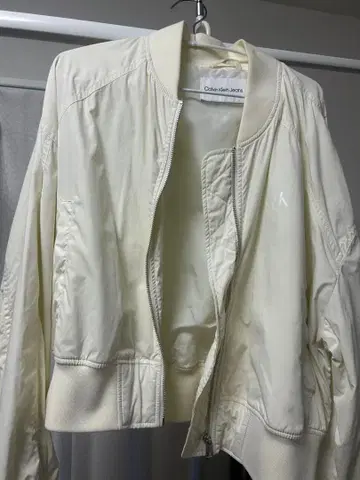 Calvin Klein Jeans MA-1 자켓 화이트