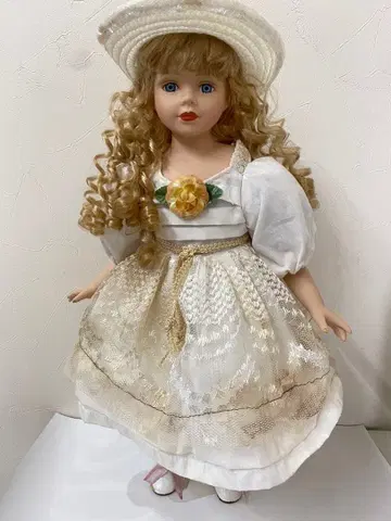 앤티크 인형 스탠드 포함