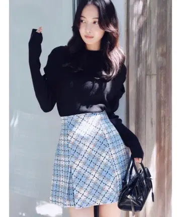 스나이델 체크 무늬 스커트