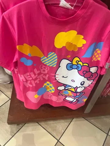 USJ 한정판 키티짱 T셔츠 25주년 L사이즈