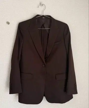 유니클로C 테일러드 자켓 L 사이즈 피크 라펠 자켓