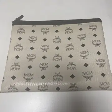 MCM 클러치백 로고 립 프린트